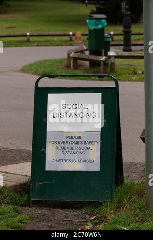 Informazione di social distancing. Himley Hall. Isole britanniche Foto Stock