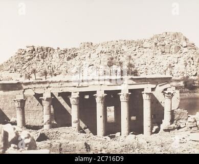 Ile de Fileh (Phil& n° xe6;), Colonnade Occidentale - Ruines Vues du Point L, 1851-52, stampato il 1853-54. Foto Stock