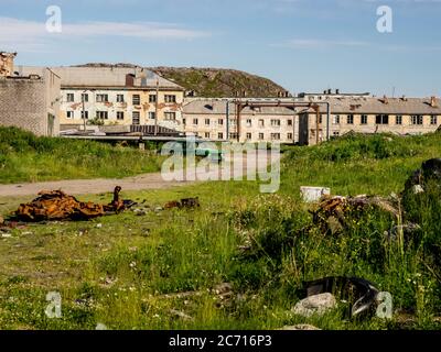 Teriberka villaggio russo nel distretto di Kolsky di Murmansk Oblast, Russia Foto Stock