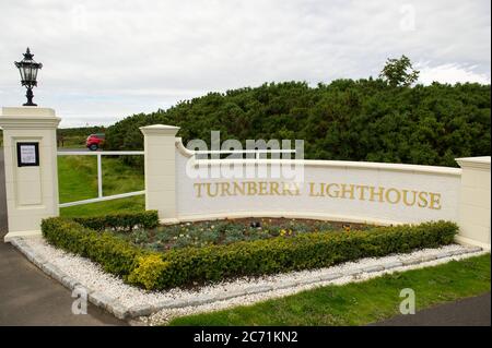 Turnberry, Scozia, Regno Unito. 13 luglio 2020. Nella foto: Sono stati fatti nuovi inviti a indagare sui rapporti commerciali di Trump dopo che il resort Trump Turnberry sta cercando di espandere il resort e di costruire un nuovo sviluppo sulla terra circostante a ovest del complesso alberghiero. Credit: Colin Fisher/Alamy Live News Foto Stock