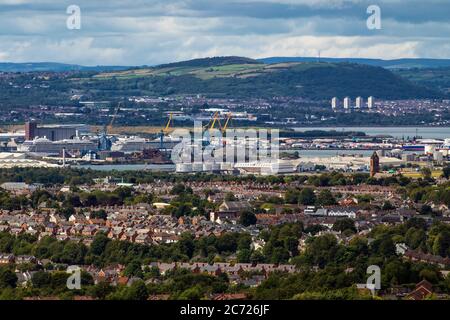 Vista su Belfast da est a nord Foto Stock