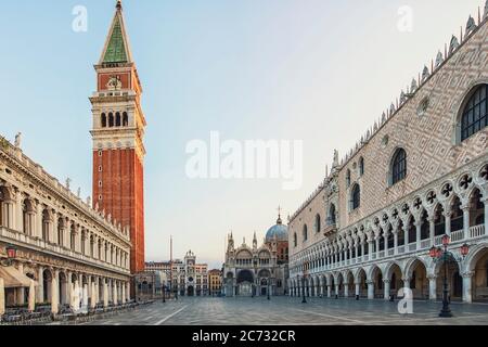 La città di Venezia al mattino, Italia