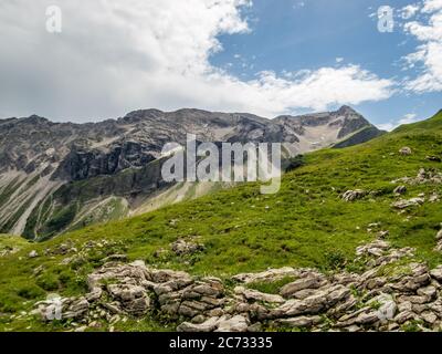 Fantastica escursione panoramica dal Nebelhorn lungo il Laufbacher Eck via Schneck, Hofats e Oytal Foto Stock