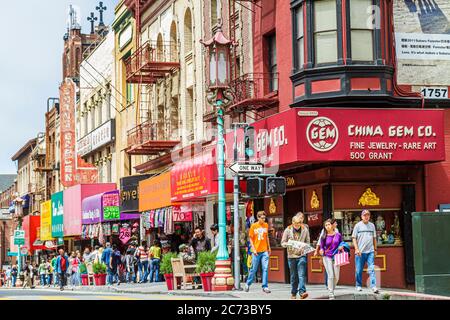 San Francisco California, Chinatown, quartiere di Grant Street, shopping shopper shopping negozi mercati di mercato di vendita di mercato, vendita al dettaglio sto Foto Stock