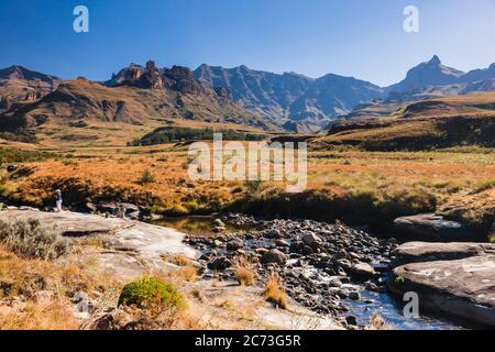 Drakensberg, Vista delle montagne (picco del Corno di Rhino), Castello Giardino, Area Wilderness di Mkhomazi, KwaZulu-Natal, Sudafrica, Africa Foto Stock