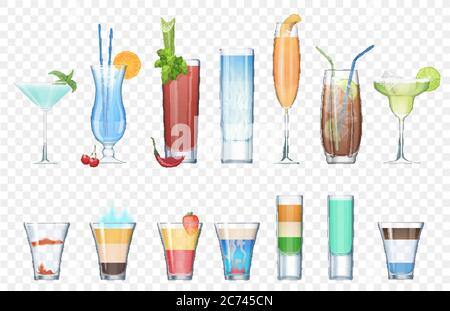 Insieme vettoriale di cocktail alcolici realistici isolati sullo sfondo alfa transperant. Cocktail estivi per feste in bicchieri misti. Una collezione di cocktail brevi e lunghi Illustrazione Vettoriale