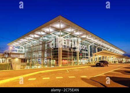 Mulhouse, Francia - 31 agosto 2019: Terminal dell'aeroporto Mulhouse EuroAirport di Basilea (EAP) in Francia. Foto Stock