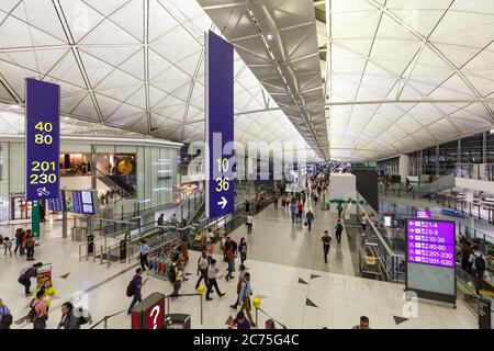 Hong Kong, Cina - 20 settembre 2019: Terminal dell'aeroporto di Hong Kong (HKG) in Cina. Foto Stock