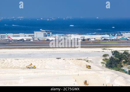 Male, Maldive - 20 febbraio 2018: Terminal vista aerea di Male aeroporto (MLE) nelle Maldive. Foto Stock