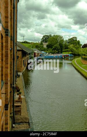 Vista dal bridget nel grazioso villaggio di Blisworth, Northamptonshire, Regno Unito. Foto Stock