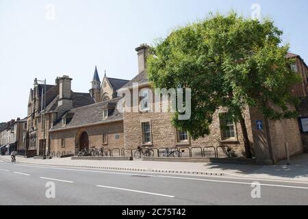 Il Somerville College, parte dell'Università di Oxford sulla Woodstock Road a Oxford, nel Regno Unito Foto Stock