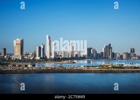 Panama città paesaggio di costa, Panama, America Centrale Foto Stock