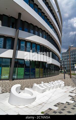 Moderni uffici a Medienhafen am Rhein, sede dell'Internet Hotel Portal Trivago, Düsseldorf, NRW, Germania Foto Stock