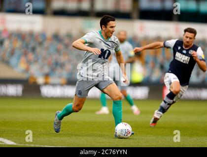 The Den, Bermondsey, Londra, Regno Unito. 14 luglio 2020. Campionato inglese di calcio, Millwall Football Club contro Blackburn Rovers; Stewart Downing di Blackburn Rovers Credit: Action Plus Sports/Alamy Live News Foto Stock