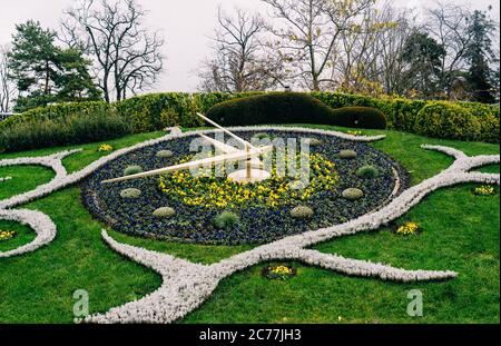 L'horloge fleurie in inverno a Ginevra, Svizzera. Foto Stock