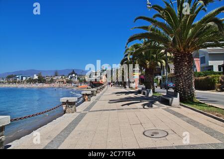 La passeggiata nel villaggio di Papudo, costa del Pacifico, Cile Foto Stock