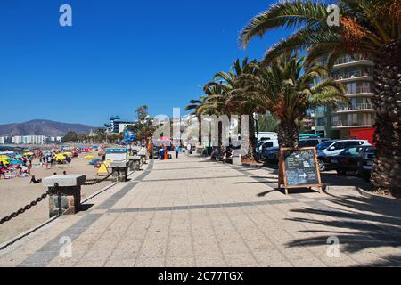 La passeggiata nel villaggio di Papudo, costa del Pacifico, Cile Foto Stock