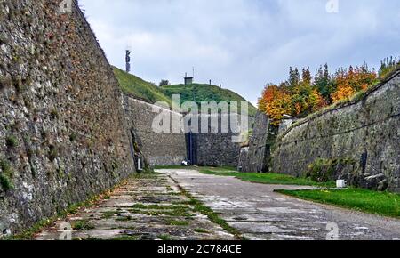 Polonia. La Fortezza di Klodzko è un complesso di fortificazione unico della bassa Voivodesia Slesiana nella Polonia sudoccidentale. La fortezza una volta era una delle più grandi roccaforti della Slesia prussiana, nel 1960, fu inserita nel registro dei monumenti storici. Foto Stock