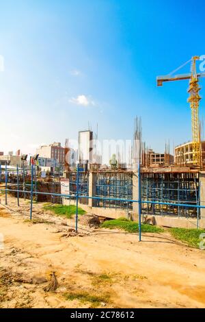 Indore, India - Ottobre 2018 : Vista chiara di un nuovo edificio in costruzione a Indore Foto Stock