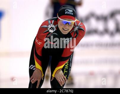 Heerenveen Olanda 23/24.11.2002, Wintersport: Pattinaggio su velocità Coppa del mondo, Claudia PECHSTEIN (GER) Foto Stock