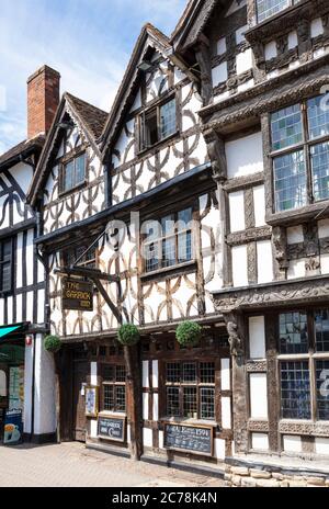 La famosa casa pubblica inglese il Garrick Inn Stratford Upon Avon centro città Warwickshire Inghilterra GB Europa Foto Stock