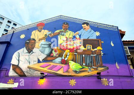 lavoratori migranti in little india street singapore, singapore, little india singapore, colorata little india, migranti indiani singapore, dipinti murali Foto Stock