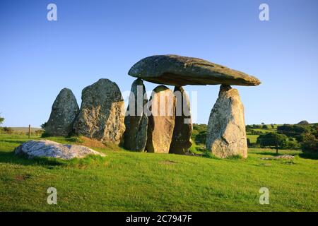 Pentre Ifan sepoltura camera Preseli Hills Pembrokeshire Wales Foto Stock