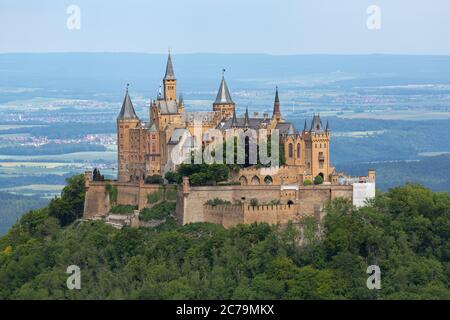 Castello di Hohenzollern visto da Zeller Horn, Germania Foto Stock