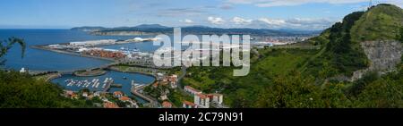 Vista panoramica sul porto di Zierbena e sul porto di Bilbao Foto Stock