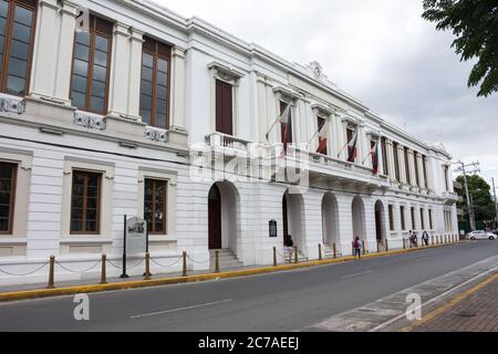 Manila, Filippine - 11 gennaio 2017: Ufficio del Tesoro - Ufficio principale Foto Stock