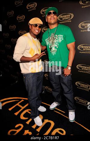 (L-R) NE-Yo e LL Cool J che arrivano alla Hennessy Artistry a Kress a Los Angeles. Credito: Jared Milgrim/l'accesso fotografico Foto Stock