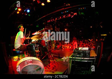 (L-R) Byron McMackin, Fletcher Dragge, Jim Lindberg e Randy Bradbury di Pennywise che si esibiscono al Key Club di West Hollywood. Credito: Jared Milgrim/l'accesso fotografico Foto Stock