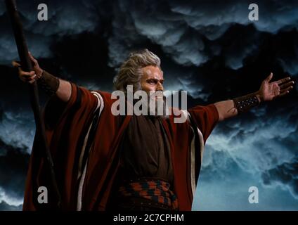 Charlton Heston come Mosè nei dieci comandamenti - immagine di film promozionale Foto Stock