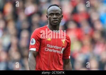 Sadio Mane (10) di Liverpool durante il gioco Foto Stock