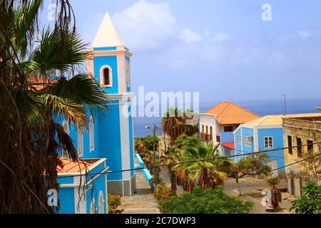 Chiesa blu a Sao Felipe, isola di Fogo, Capo Verde Foto Stock