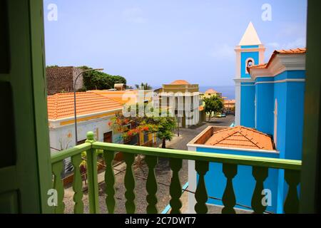 Chiesa blu a Sao Felipe, isola di Fogo, Capo Verde Foto Stock