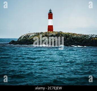 Faro Les Eclaireurs, di 100 anni, situato a Tierra del Fuego, Argentina, Sud America Foto Stock