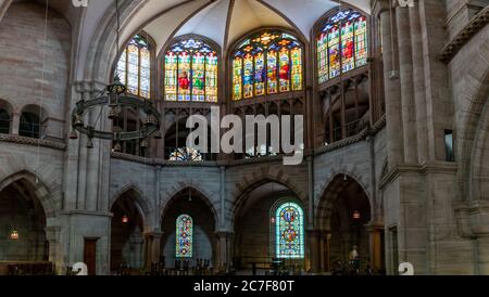 Basilea, BL / Svizzera - 8 luglio 2020: Vista interna della cattedrale di Basilea Foto Stock