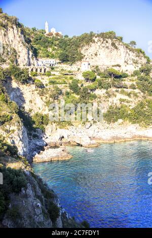 Splendido paesaggio della Conca dei Marini, sulla Costiera Amalfitana, Italia Foto Stock