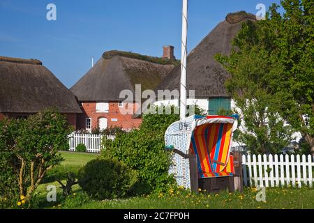 Germania, Schleswig-Holstein, Ketelswarf sulla lingua di Hallig, isola tedesca, Nort. Foto Stock