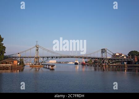 Germania, bassa Sassonia, ponte Kaiser-Wilhelm a Wilhelmshaven. Foto Stock