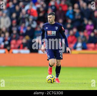 9th Febbraio 2020, Bramall Lane, Sheffield, Inghilterra; Premier League, Sheffield United contro Bournemouth : Diego Rico (21) di Bournemouth corre con la palla Foto Stock