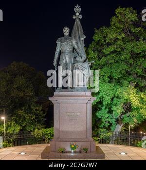 Belgrado / Serbia - 1 luglio 2018: Monumento all'imperatore russo Nicola II Alexandrovich Romanov nel centro di Belgrado, capitale della Serbia, in onore Foto Stock