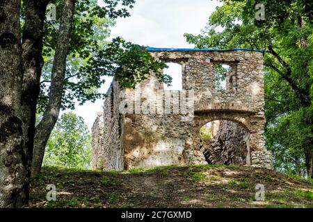 Rovine del castello di Muran, repubblica slovacca, Europa centrale. Destinazione del viaggio. Foto Stock