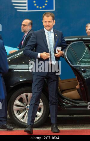 (200717) -- BRUXELLES, 17 luglio 2020 (Xinhua) -- il primo ministro slovacco Igor Matovic arriva per una riunione speciale del Consiglio europeo presso la sede dell'UE a Bruxelles, 17 luglio 2020. L'UE tiene una riunione speciale del Consiglio europeo sul prossimo bilancio a lungo termine dell'UE e sul pacchetto di ripresa in risposta alla crisi COVID-19 di venerdì e sabato. (Unione europea/Handout via Xinhua) credito: Xinhua/Alamy Live News Foto Stock
