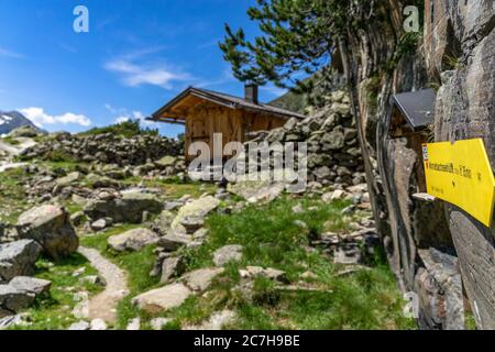 Europa, Austria, Tirolo, Alpi di Ötztal, Ötztal, Gries im Sulztal, Winnebachalp sulla strada per Winnebachsehütte Foto Stock