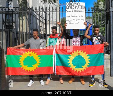 Londra, Regno Unito. 17 luglio 2020. La popolazione della regione di Oromia protesta contro il governo etiope e contro la limitazione dell'accesso a Internet nella regione. Gli Oromos sono il più grande gruppo etnico in Etiopia. Credit: Imageplotter/Alamy Live News Foto Stock