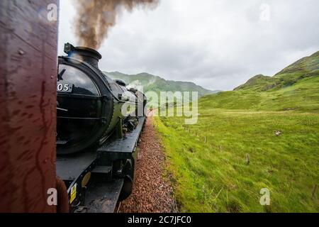 Il treno giacobita nelle Highlands scozzesi Foto Stock