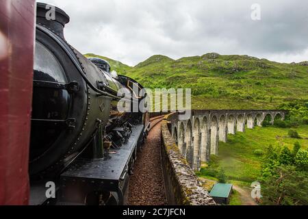 Il treno giacobita nelle Highlands scozzesi Foto Stock