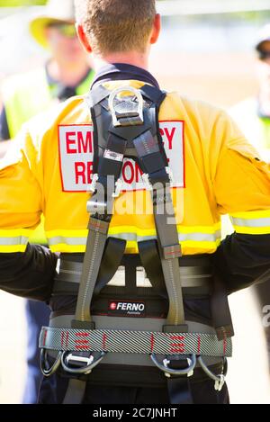 Perth, Australia, 26 novembre 2017: Membri del team di risposta alle emergenze durante il briefing sull'esercizio. Foto Stock